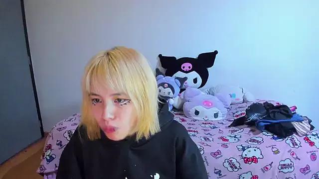 Akane-Mou from StripChat