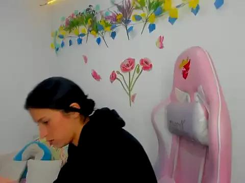 alana_collinss from StripChat is Freechat