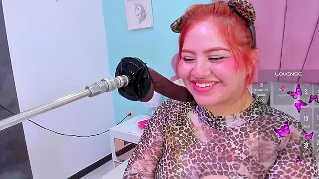 Freechat alana_glasses on StripChat