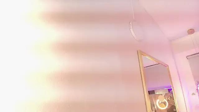 alaska__williams__ from StripChat is Freechat