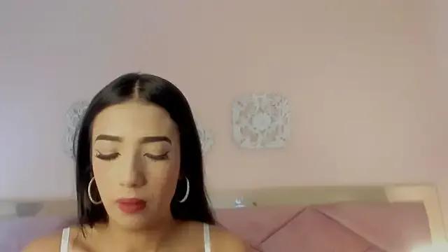AleexxaRosse from StripChat is Freechat