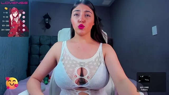 Freechat aleja_cute_ on StripChat