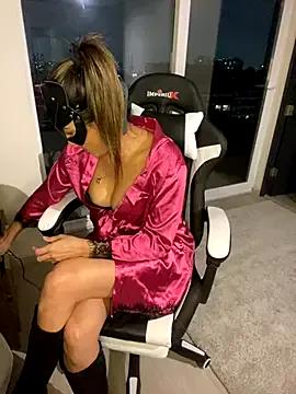 AlejandritaMilano from StripChat is Freechat