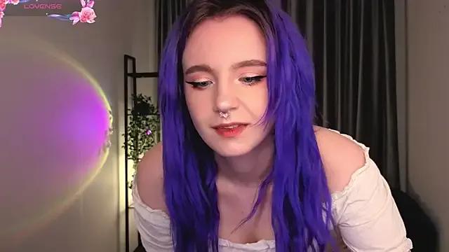 AleksaDivine from StripChat is Freechat