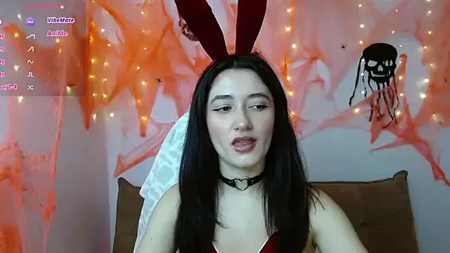 AlessandraLB from StripChat is Freechat