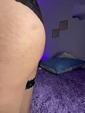 AlessiaSmith11 from StripChat is Freechat