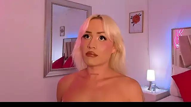 AlexaWiinter from StripChat is Freechat