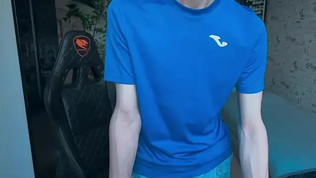 AlexFH from StripChat is Freechat