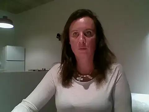 ALICAINWONDERLAND from StripChat is Freechat