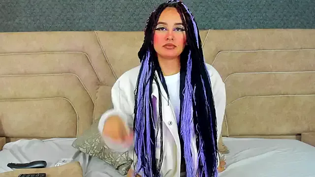 Freechat alice_foxred on StripChat