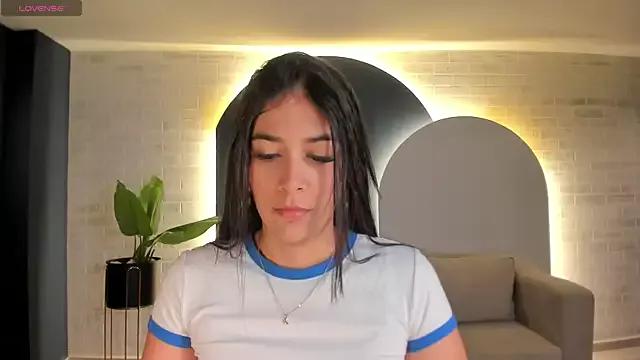 AliceCrawford from StripChat is Freechat