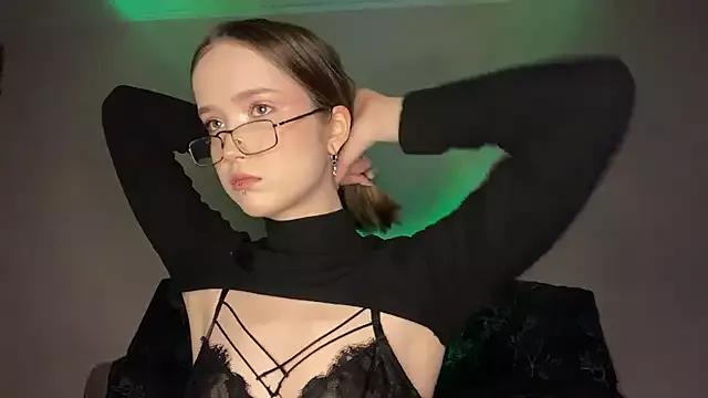 AliceSteele from StripChat is Freechat