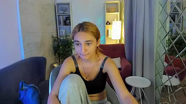 AliceVampp from StripChat is Freechat