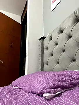 Freechat Aliciawhitee on StripChat