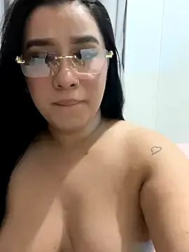 Freechat Aliciawhitee on StripChat