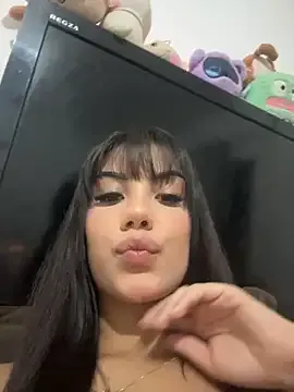 Freechat aline2007 on StripChat