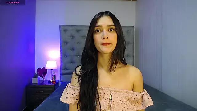 AlisonGray from StripChat is Freechat