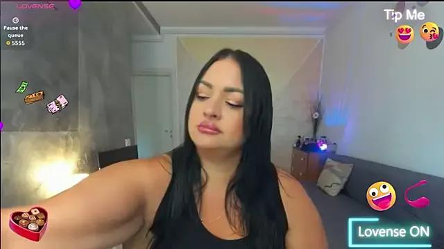 AliTemptress from StripChat is Freechat