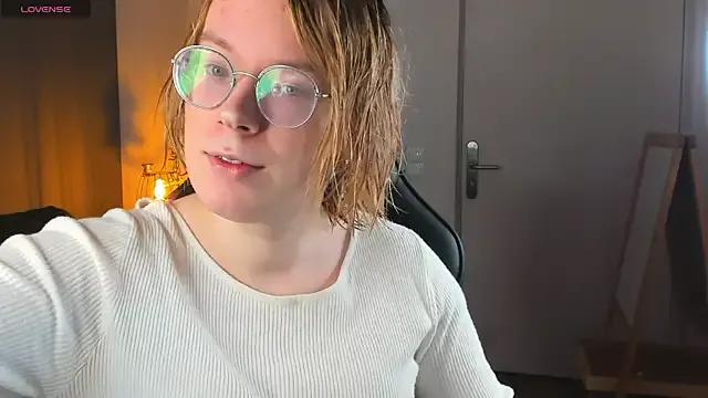 Amanda_Butlerr from StripChat is Freechat