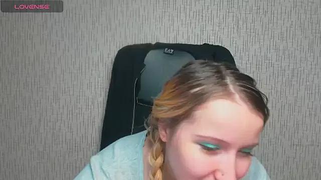 Amanda_Sherr from StripChat is Freechat