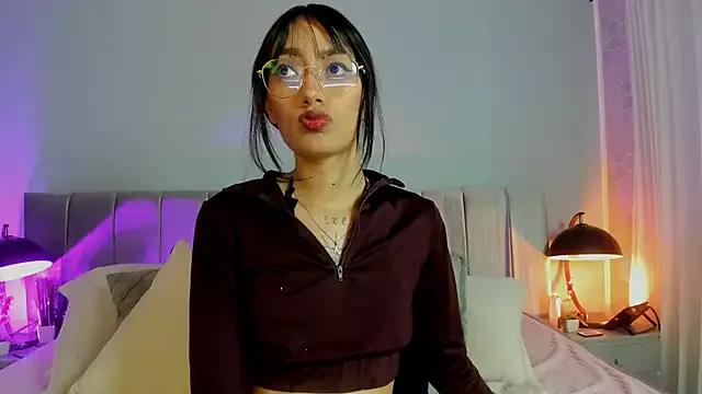 Ameliaa_Moon_ from StripChat is Freechat
