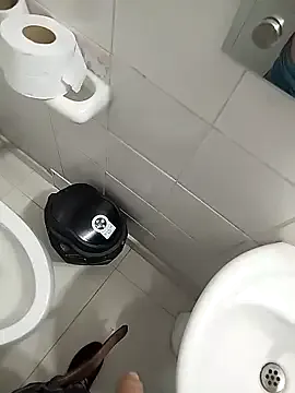 Freechat andrew_colleman on StripChat