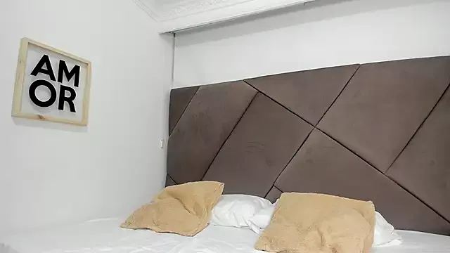 Freechat andrew_colleman on StripChat