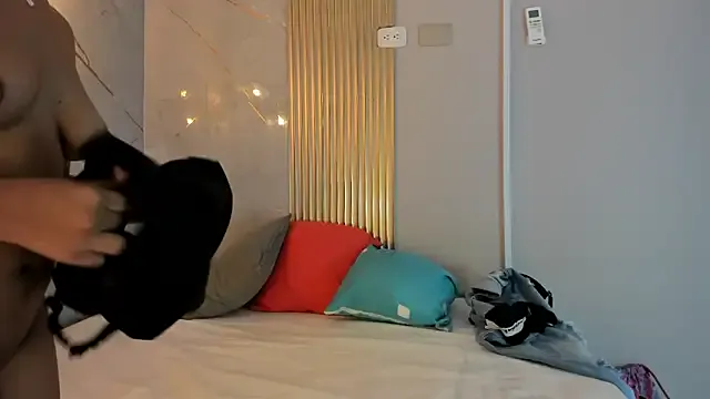 Freechat angie_harmony on StripChat