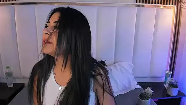 Aniajoness_ from StripChat is Freechat