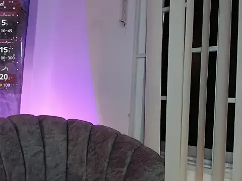 Freechat anicarter on StripChat