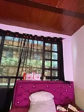 Anna-Hott- from StripChat is Freechat