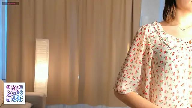 AnnaleeJennie from StripChat