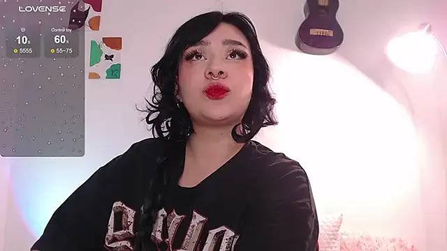 Anni_Queen from StripChat is Freechat