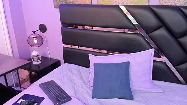 Freechat Annie_mone on StripChat