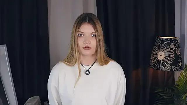 AnnisAtlee from StripChat is Freechat