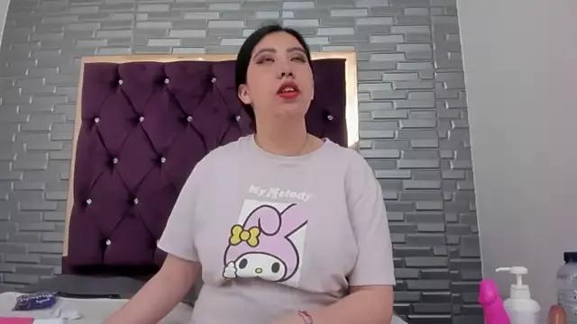 AntoneellaF from StripChat is Freechat