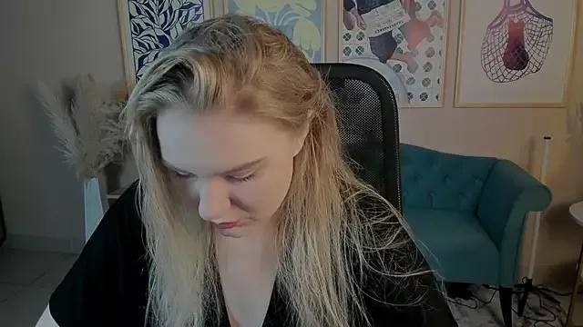 aprilserenity from StripChat is Freechat