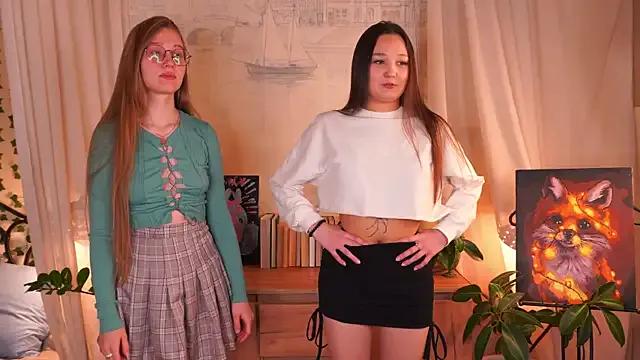 ArianaSweazy from StripChat is Freechat