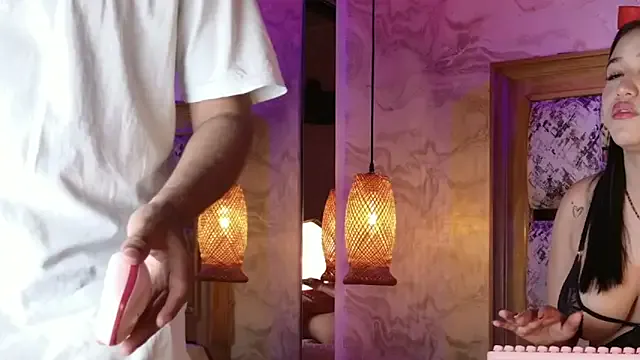 Freechat aron_emily_23 on StripChat