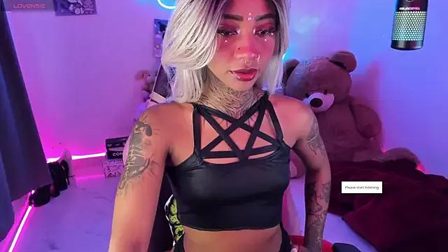 AshantiiSweet from StripChat