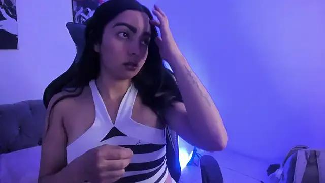 Aurora_rainbow from StripChat is Freechat