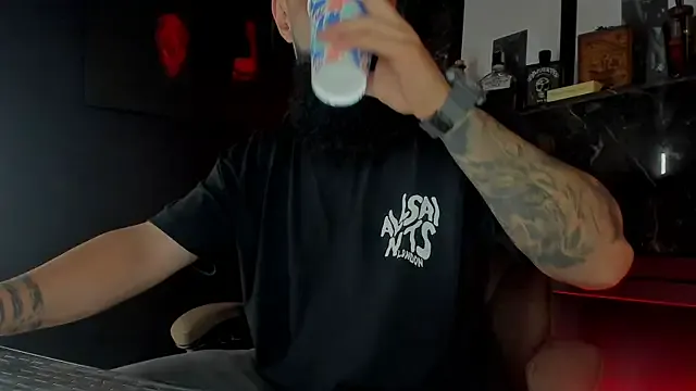 Freechat axxelrich_ on StripChat