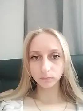 babyXlove from StripChat is Freechat