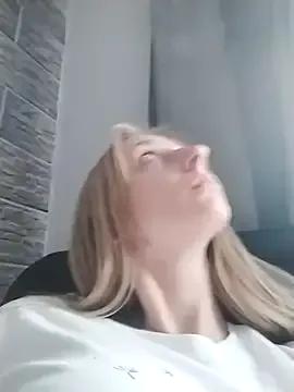 babyXlove from StripChat is Freechat