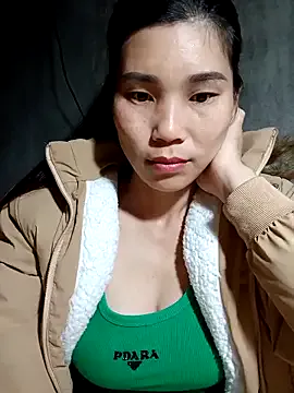 Freechat Bear_bear0 on StripChat