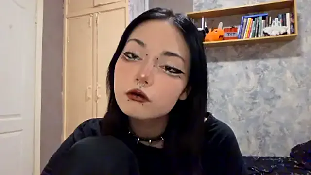 Private Beeping_Creature on StripChat