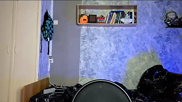 Private Beeping_Creature on StripChat