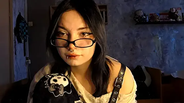 Private Beeping_Creature on StripChat