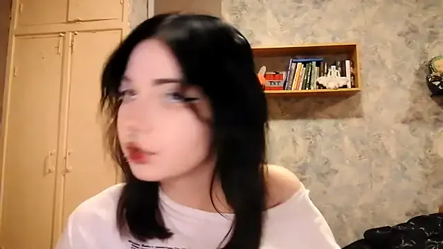 Private Beeping_Creature on StripChat