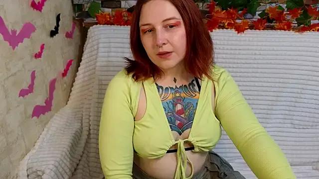 Belinda_Starlight from StripChat is Freechat